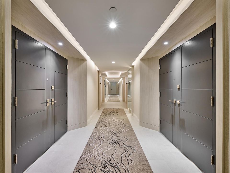 RESIDENTIAL HALLWAYS