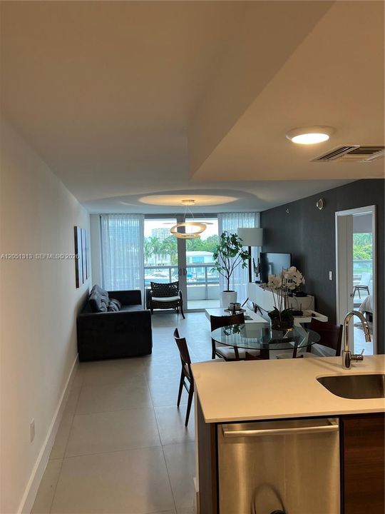 For Rent: $4,750 (1 beds, 2 baths, 1164 Square Feet)