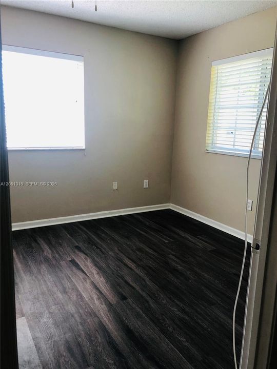For Rent: $2,150 (2 beds, 2 baths, 886 Square Feet)