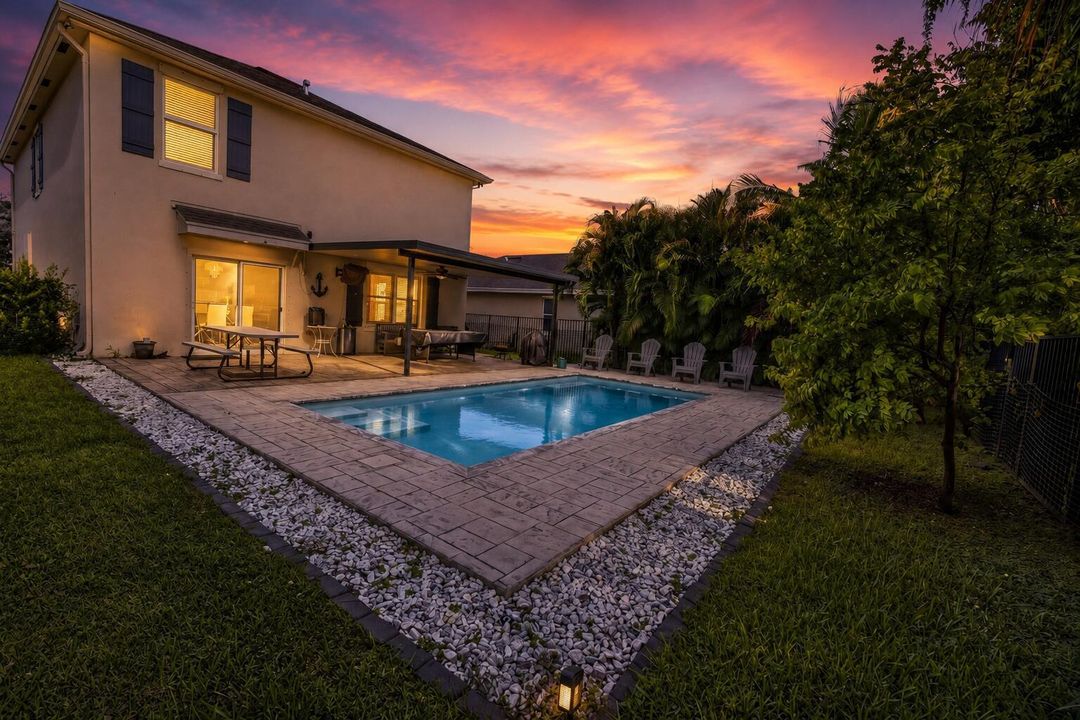 Look at this pool.