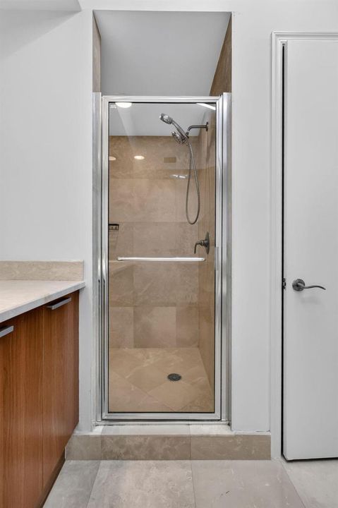 SHOWER