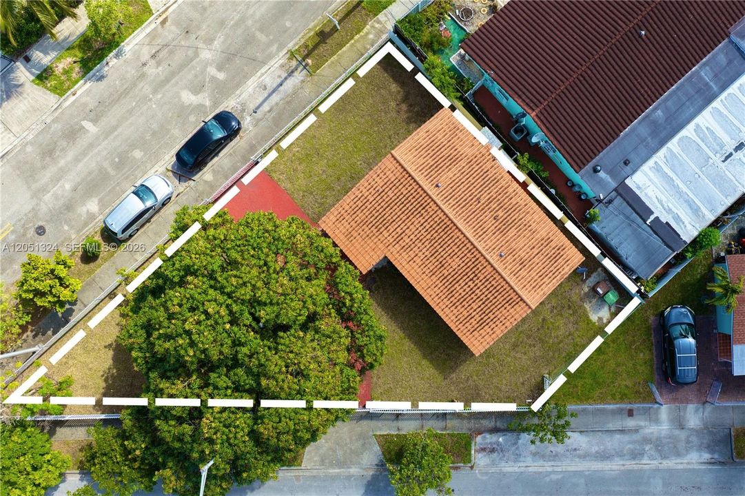 For Sale: $509,000 (3 beds, 1 baths, 1000 Square Feet)