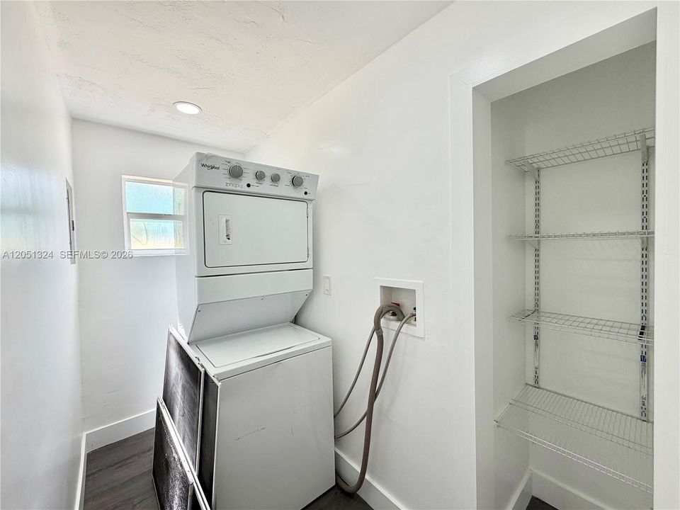For Sale: $509,000 (3 beds, 1 baths, 1000 Square Feet)