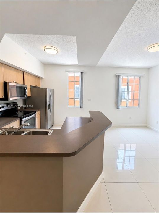 En Venta: $399,000 (2 camas, 2 baños, 1270 Pies cuadrados)