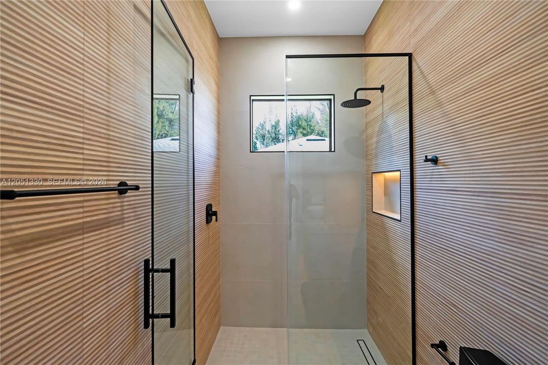 На продажу: $689,900 (3 спален, 2 ванн, 2087 Квадратных фут)