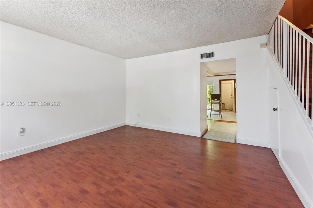 En Venta: $264,999 (2 camas, 2 baños, 1182 Pies cuadrados)