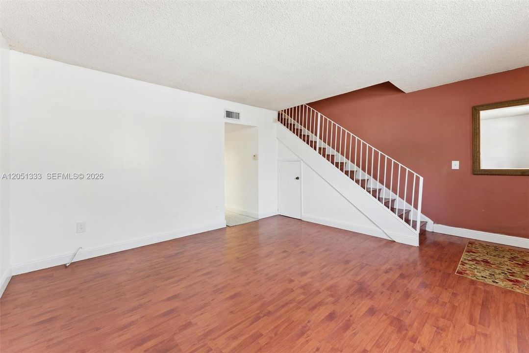 En Venta: $264,999 (2 camas, 2 baños, 1182 Pies cuadrados)