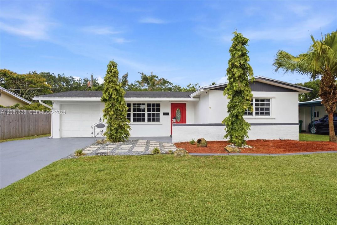 For Sale: $549,999 (2 beds, 2 baths, 1381 Square Feet)