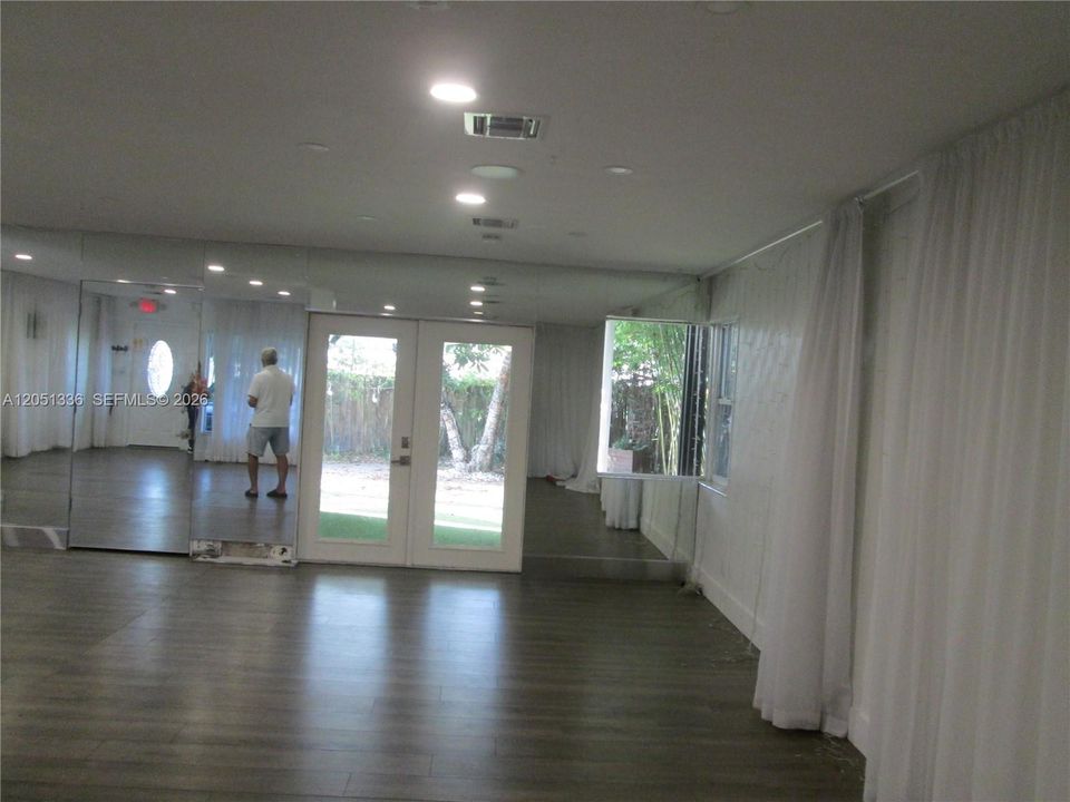 For Rent: $3,200 (0 beds, 0 baths, 0 Square Feet)