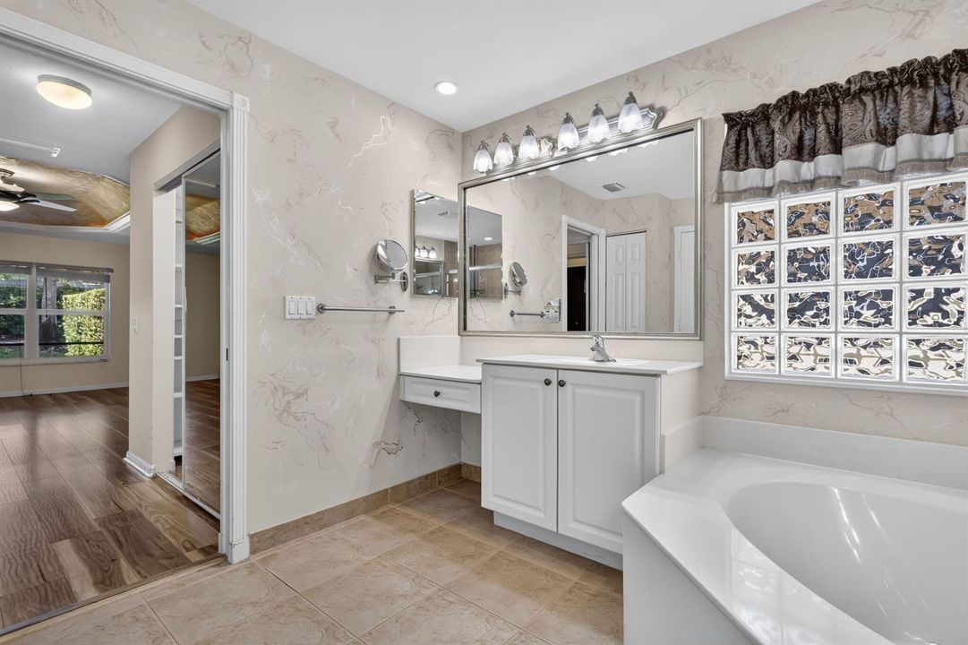 Primary bath