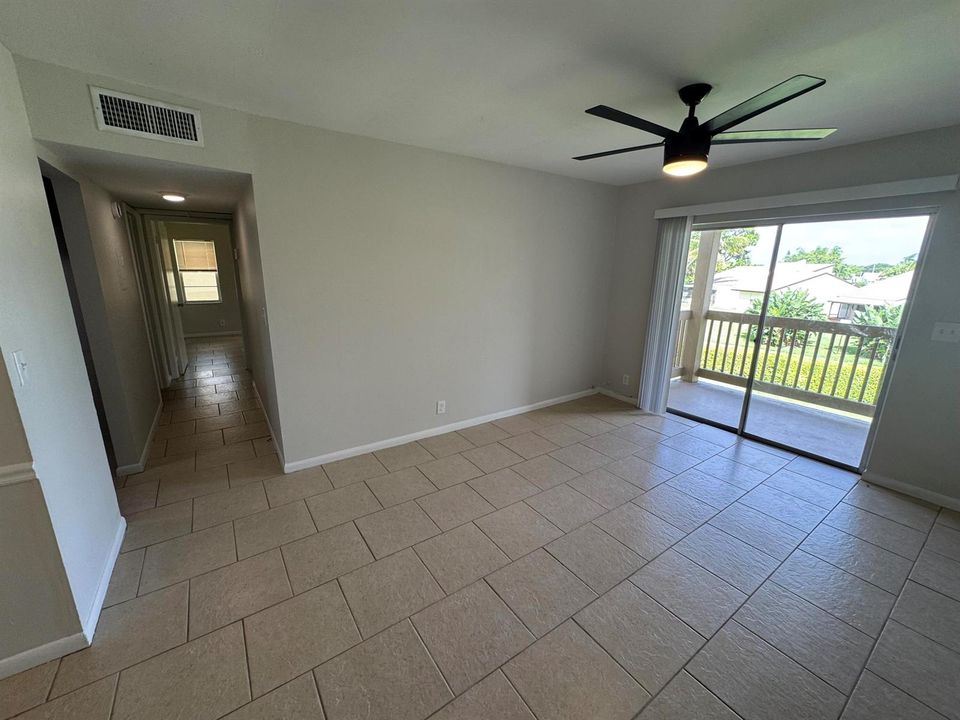 ENTRY LIVING AREA