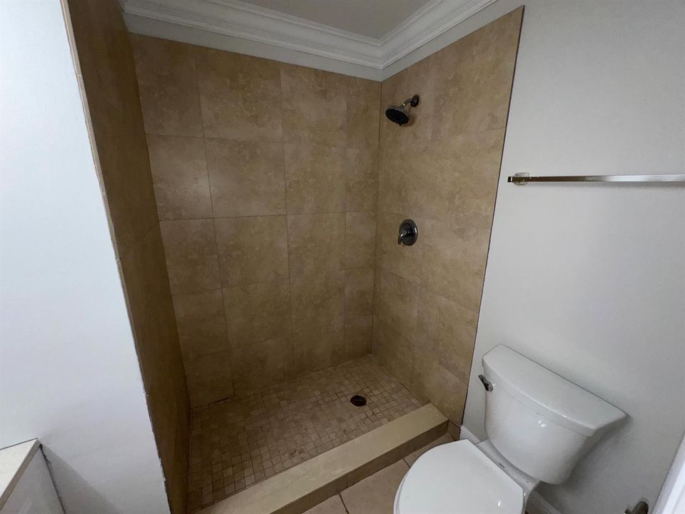 PRIMARY SHOWER AREA