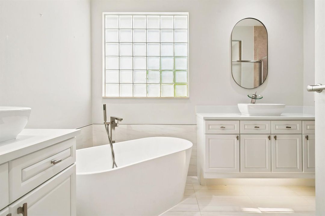 207-ISLE-VERDE-WAY-33418-046