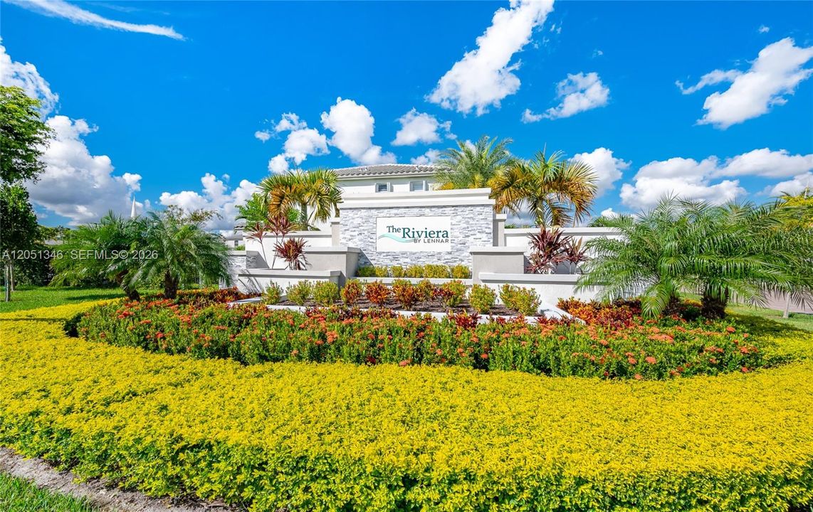 For Sale: $379,900 (4 beds, 2 baths, 1820 Square Feet)