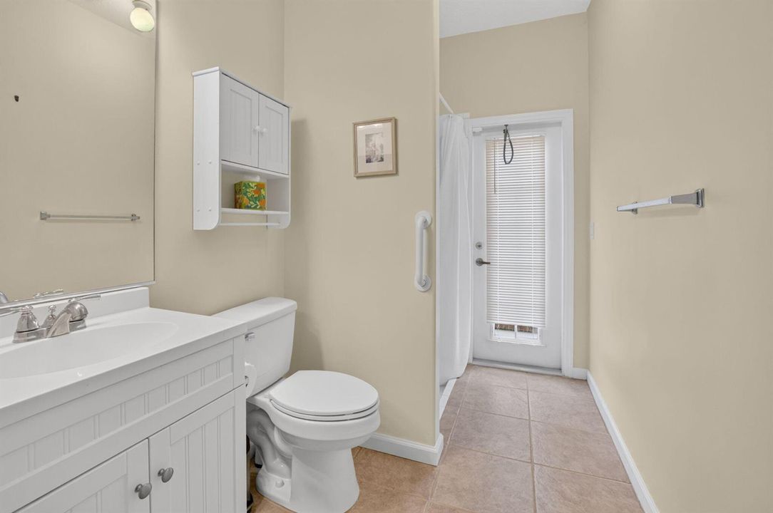 Cabana/Guest Bathroom