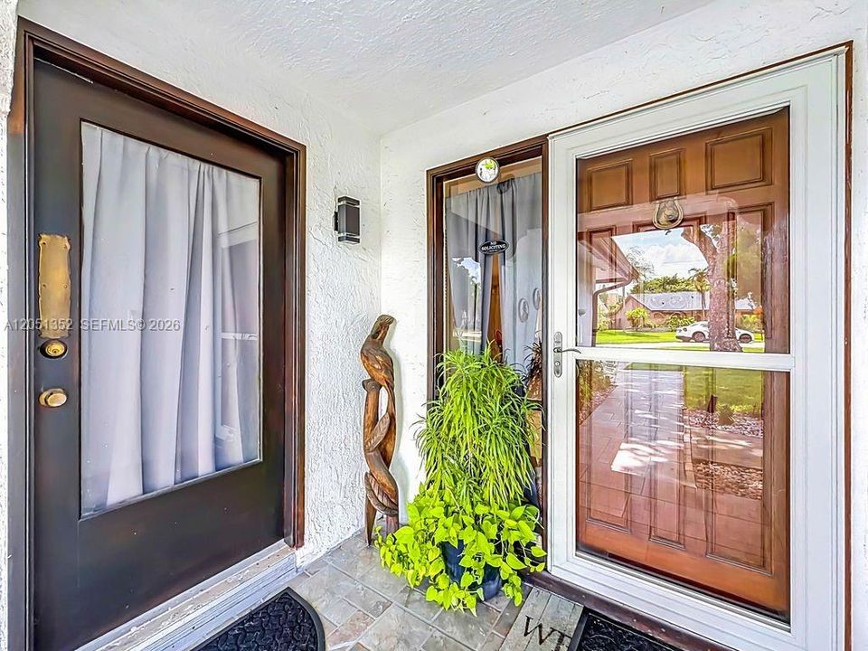 На продажу: $600,000 (3 спален, 2 ванн, 1616 Квадратных фут)