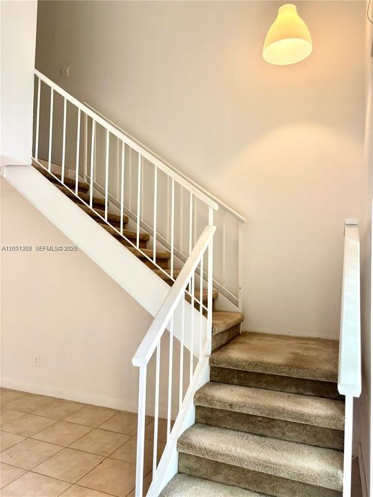 В аренду: $1,900 (1 спален, 1 ванн, 801 Квадратных фут)