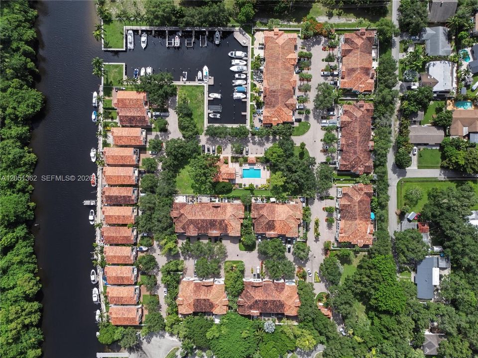 En Venta: $750,000 (3 camas, 2 baños, 2658 Pies cuadrados)