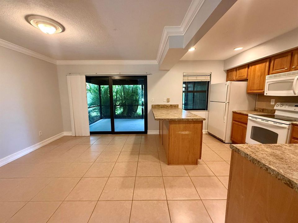 Kitchen/Dining