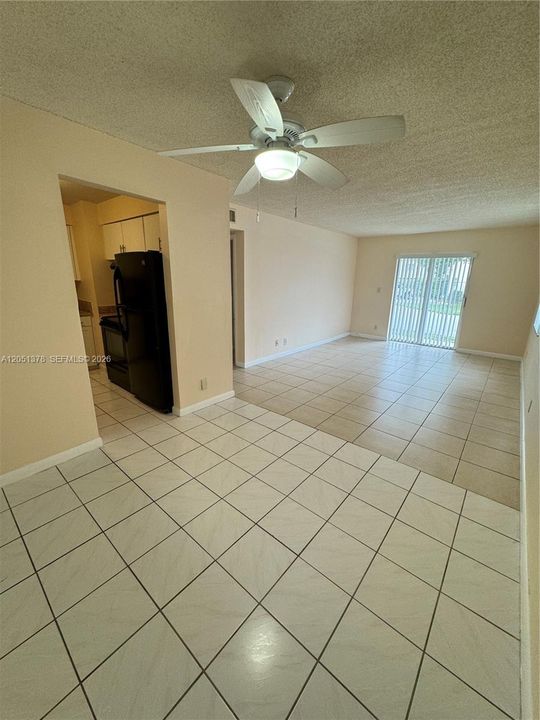 For Rent: $1,765 (2 beds, 2 baths, 1000 Square Feet)