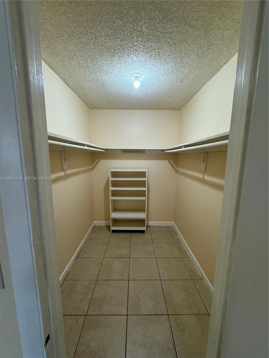 For Rent: $1,765 (2 beds, 2 baths, 1000 Square Feet)