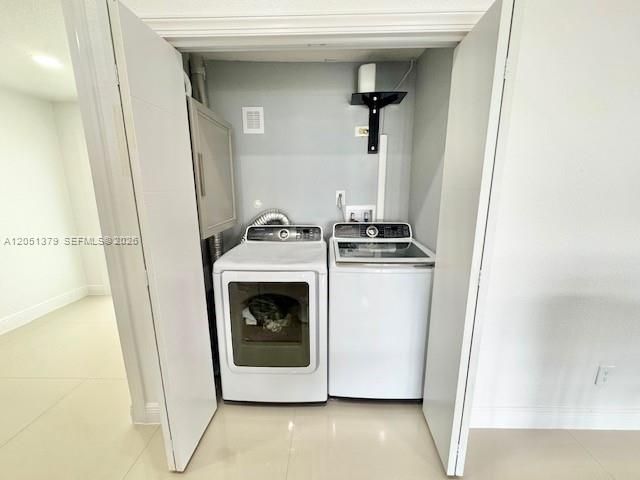 For Rent: $3,200 (3 beds, 2 baths, 1553 Square Feet)