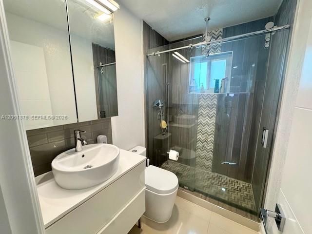 For Rent: $3,200 (3 beds, 2 baths, 1553 Square Feet)