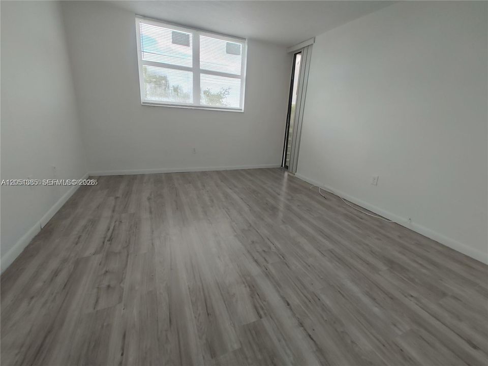 В аренду: $1,600 (1 спален, 1 ванн, 810 Квадратных фут)