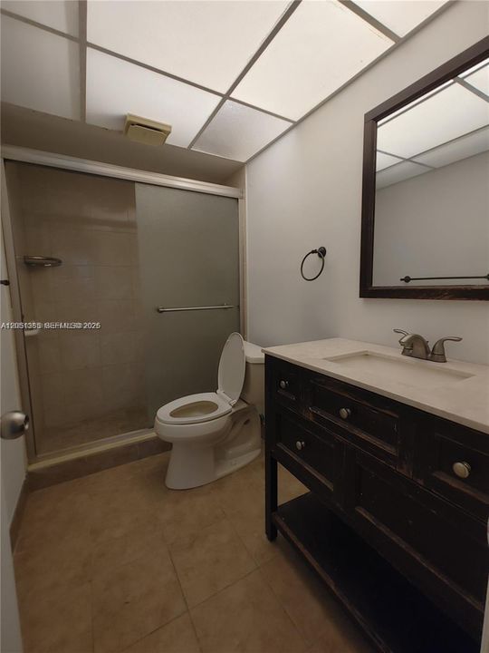 В аренду: $1,600 (1 спален, 1 ванн, 810 Квадратных фут)