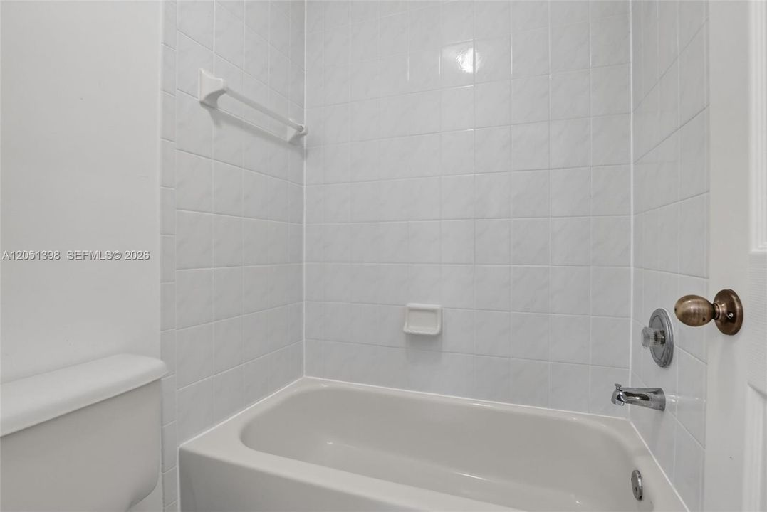 En Venta: $399,900 (3 camas, 2 baños, 1032 Pies cuadrados)