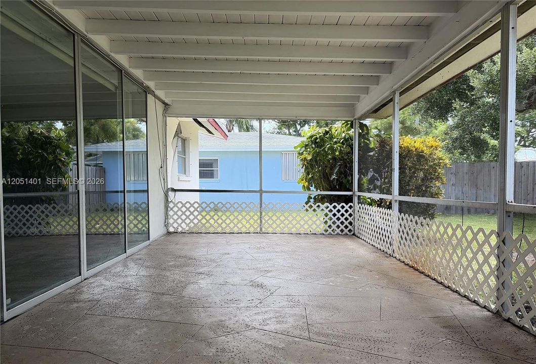 For Sale: $461,250 (3 beds, 2 baths, 1400 Square Feet)