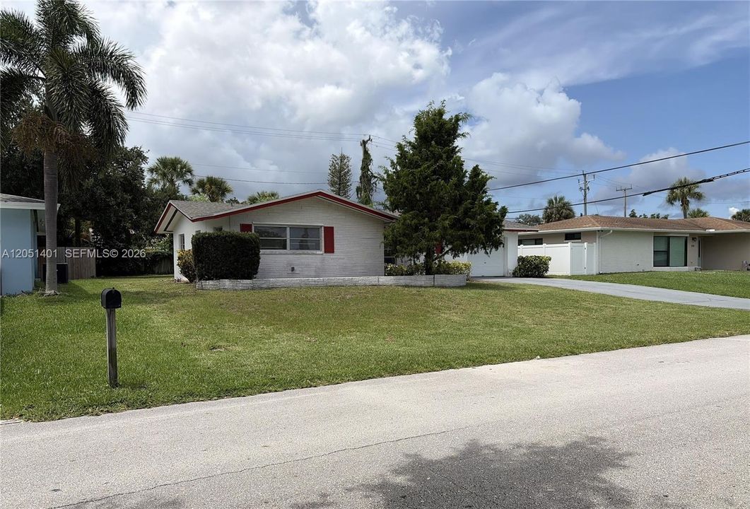 For Sale: $461,250 (3 beds, 2 baths, 1400 Square Feet)