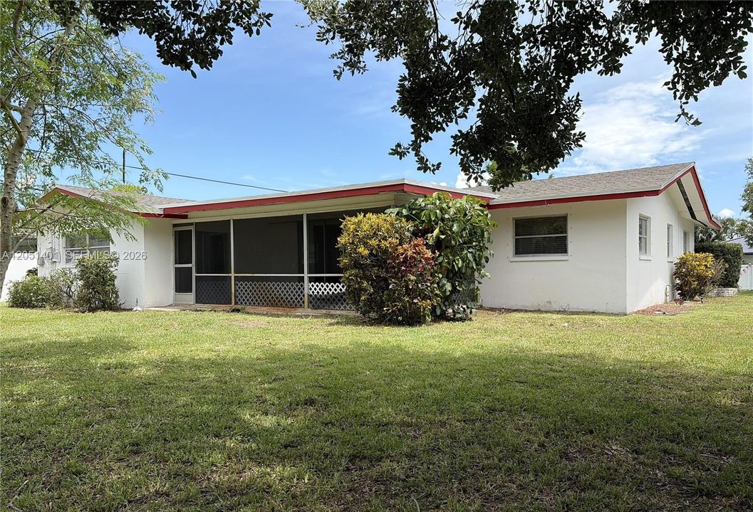 For Sale: $461,250 (3 beds, 2 baths, 1400 Square Feet)