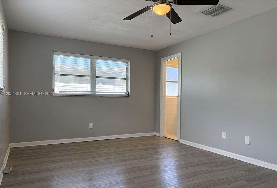 For Sale: $461,250 (3 beds, 2 baths, 1400 Square Feet)