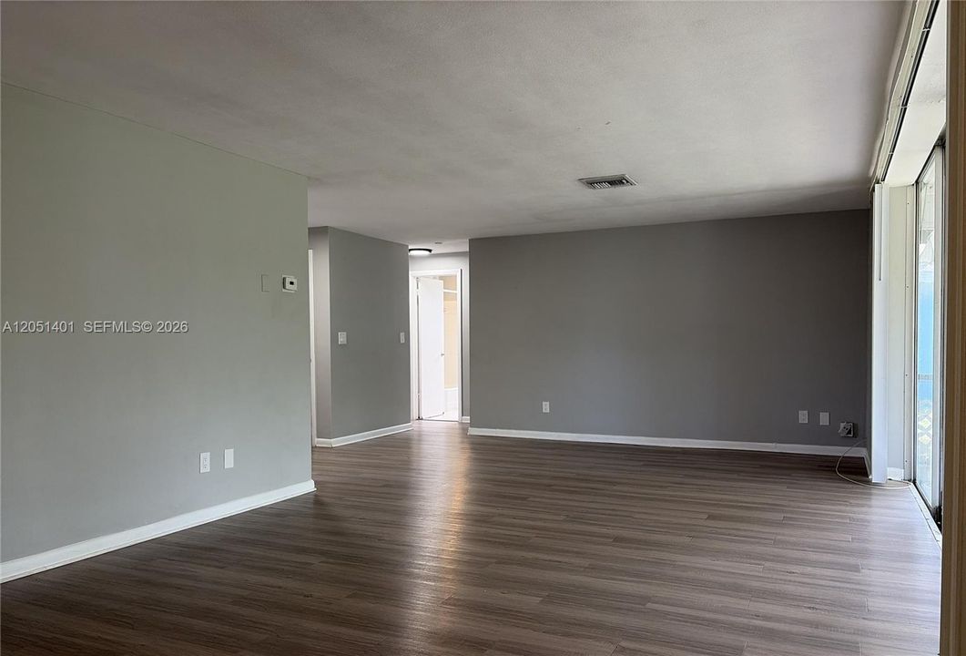For Sale: $461,250 (3 beds, 2 baths, 1400 Square Feet)