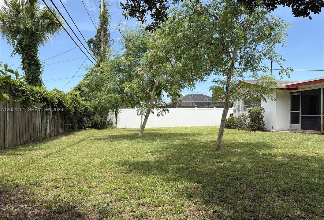 For Sale: $461,250 (3 beds, 2 baths, 1400 Square Feet)
