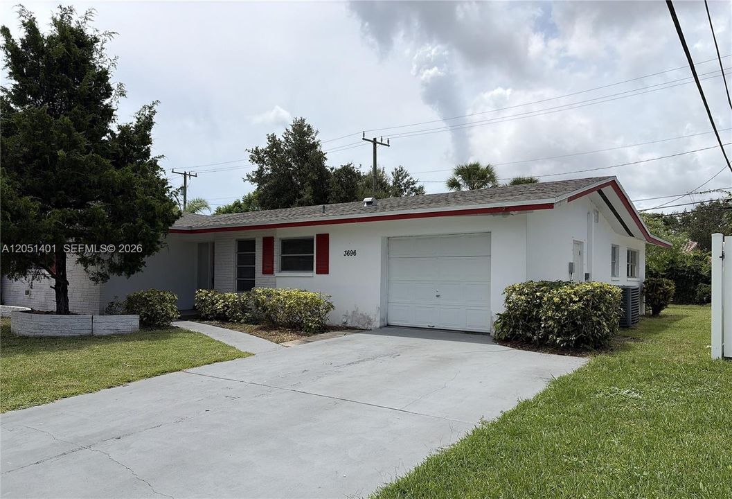 For Sale: $461,250 (3 beds, 2 baths, 1400 Square Feet)