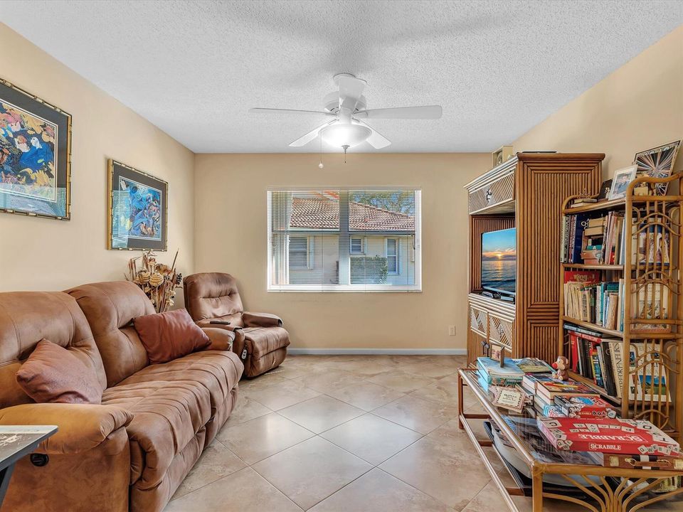 Bedroom 3/Den