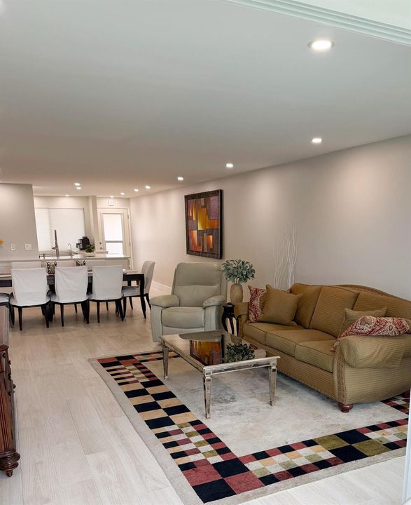 LIVING RM ADDED CHAIR