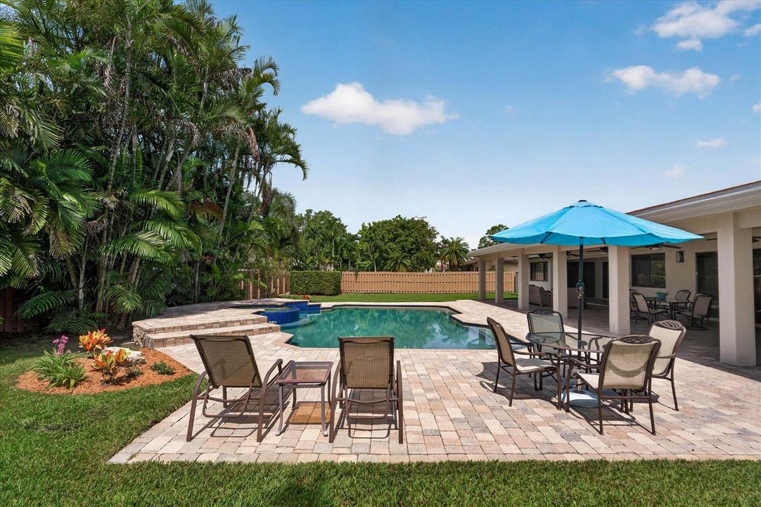 40-20250 NW 5th St, Pembroke Pines-37
