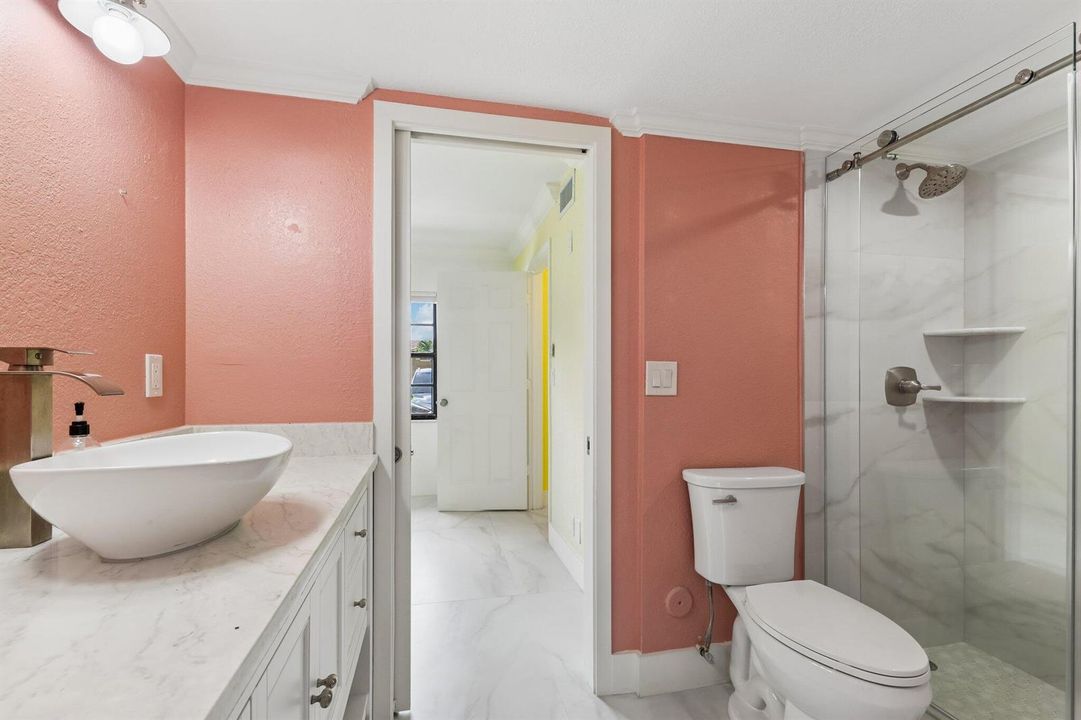 16-web-or-mls-Riverside Dr-S0607-016