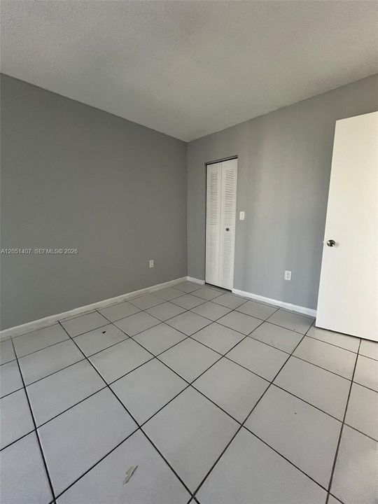 For Rent: $2,000 (2 beds, 2 baths, 925 Square Feet)