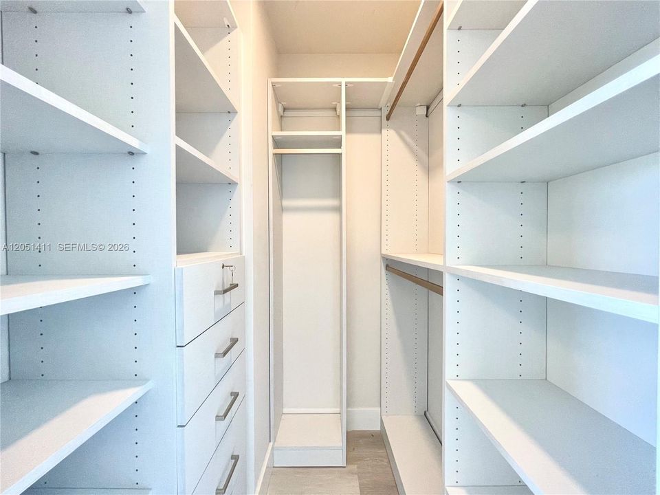 For Sale: $463,500 (2 beds, 2 baths, 1273 Square Feet)