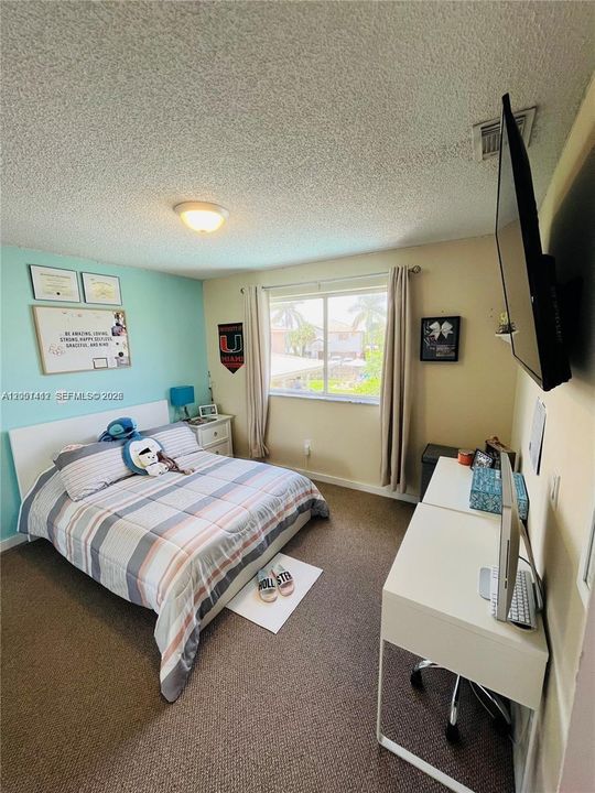 For Sale: $785,000 (4 beds, 2 baths, 2293 Square Feet)