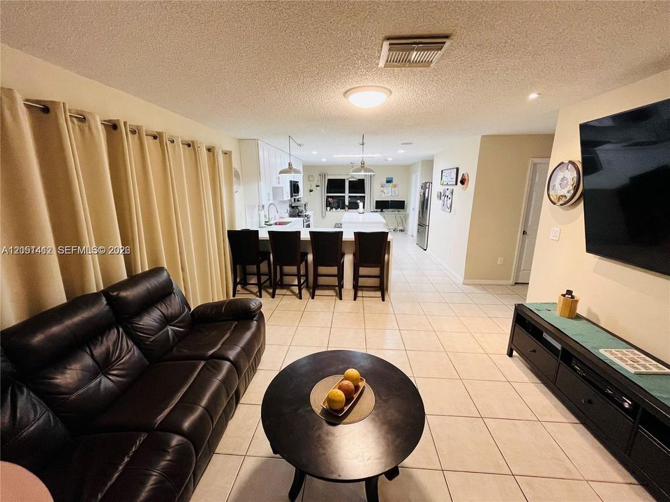 For Sale: $785,000 (4 beds, 2 baths, 2293 Square Feet)
