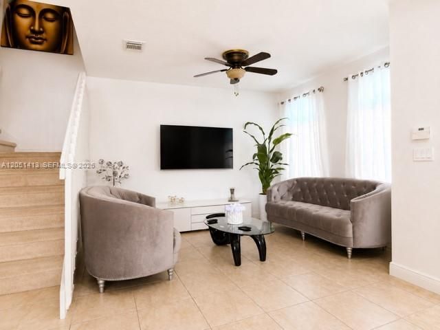 For Rent: $2,900 (3 beds, 2 baths, 1850 Square Feet)