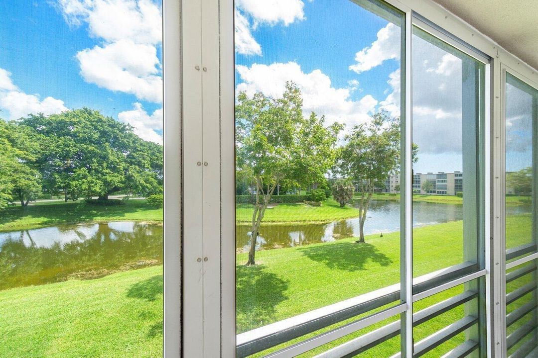 022-2046RexfordC-BocaRaton-FL-33434-SMAL