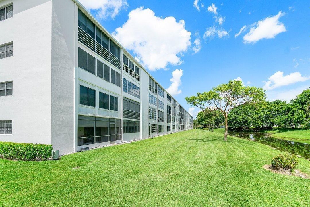 028-2046RexfordC-BocaRaton-FL-33434-SMAL