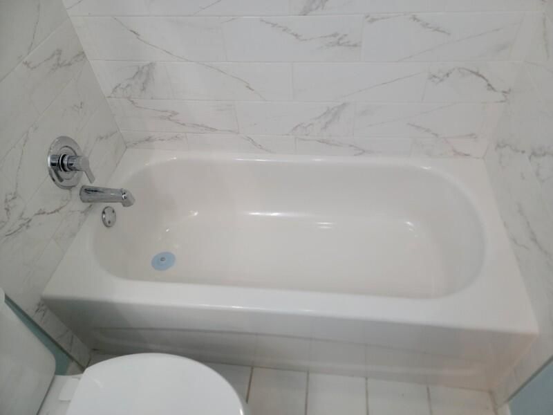 Guest Bath Tub