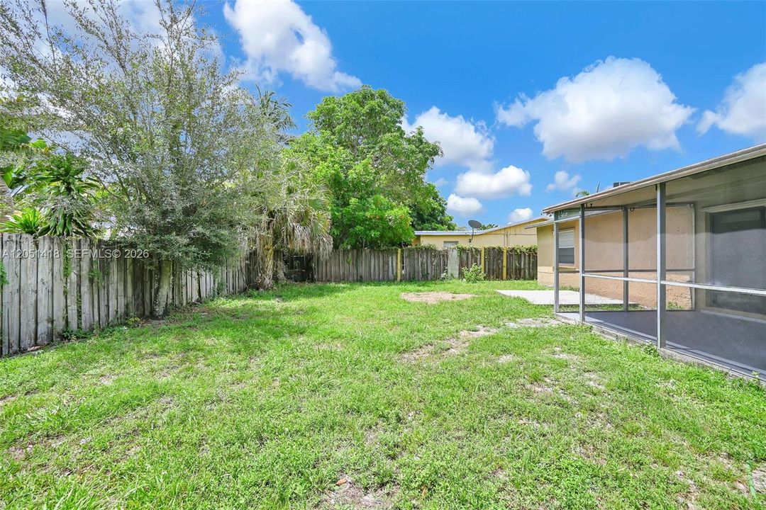 For Sale: $459,000 (3 beds, 2 baths, 1328 Square Feet)